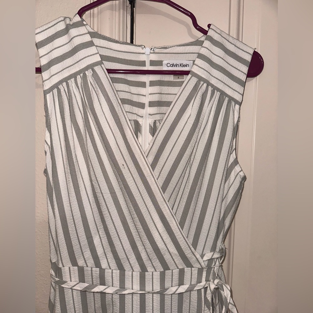 Calvin Klein White and Grey Sleeveless V-Neck Sundress